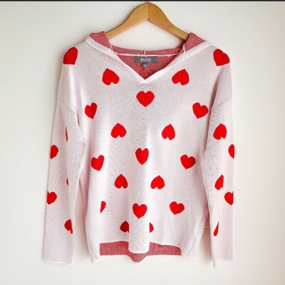 MARLED REUNITED CLOTHING VALENTINES DAY SWEATER. WHITE w RED HEARTS